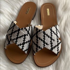New Louise et Cie tribal cross sandals
